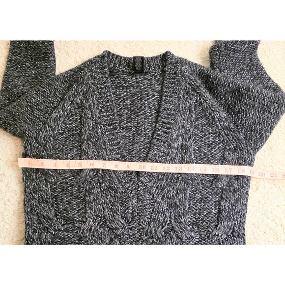Ann Taylor Women's V-Neck Sweater Black Gray Silver Size L Long Sleeve Pullover - Picture 6 of 6